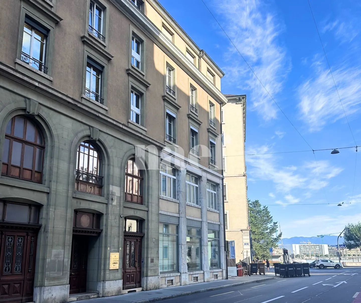 75 m² Büros nur wenige Schritte vom Englischen Garten und dem Genfersee entfernt - Foto 1 von 3