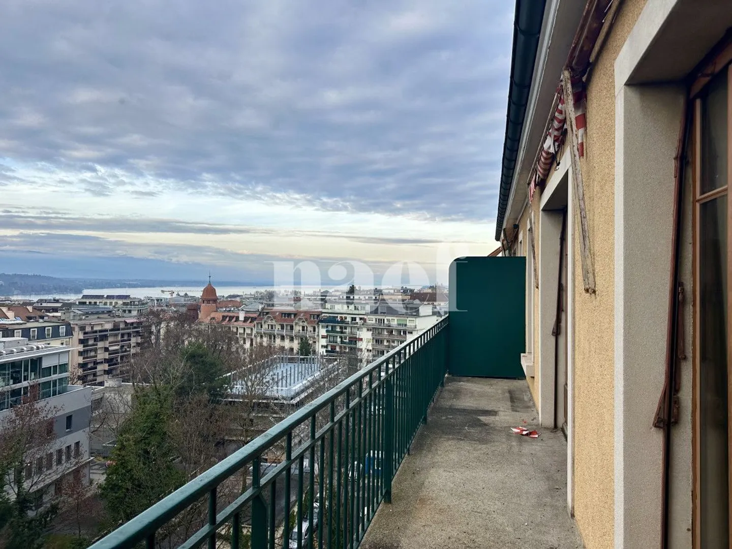 Superbe vue lac - quartier résidentiel prisé - grands balcons - Photo 6 sur 13