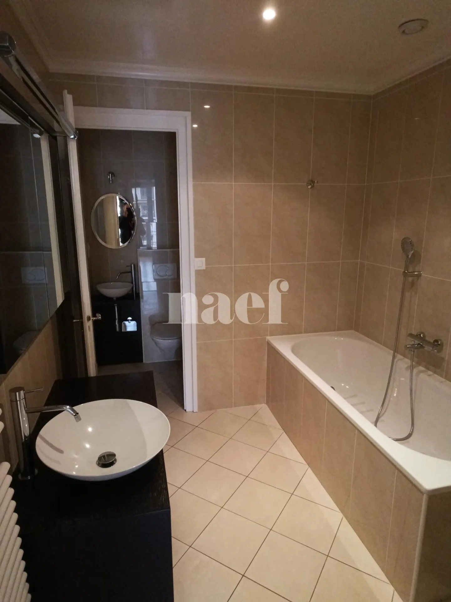 High-end apartment on the quays - Photo 12 of 13