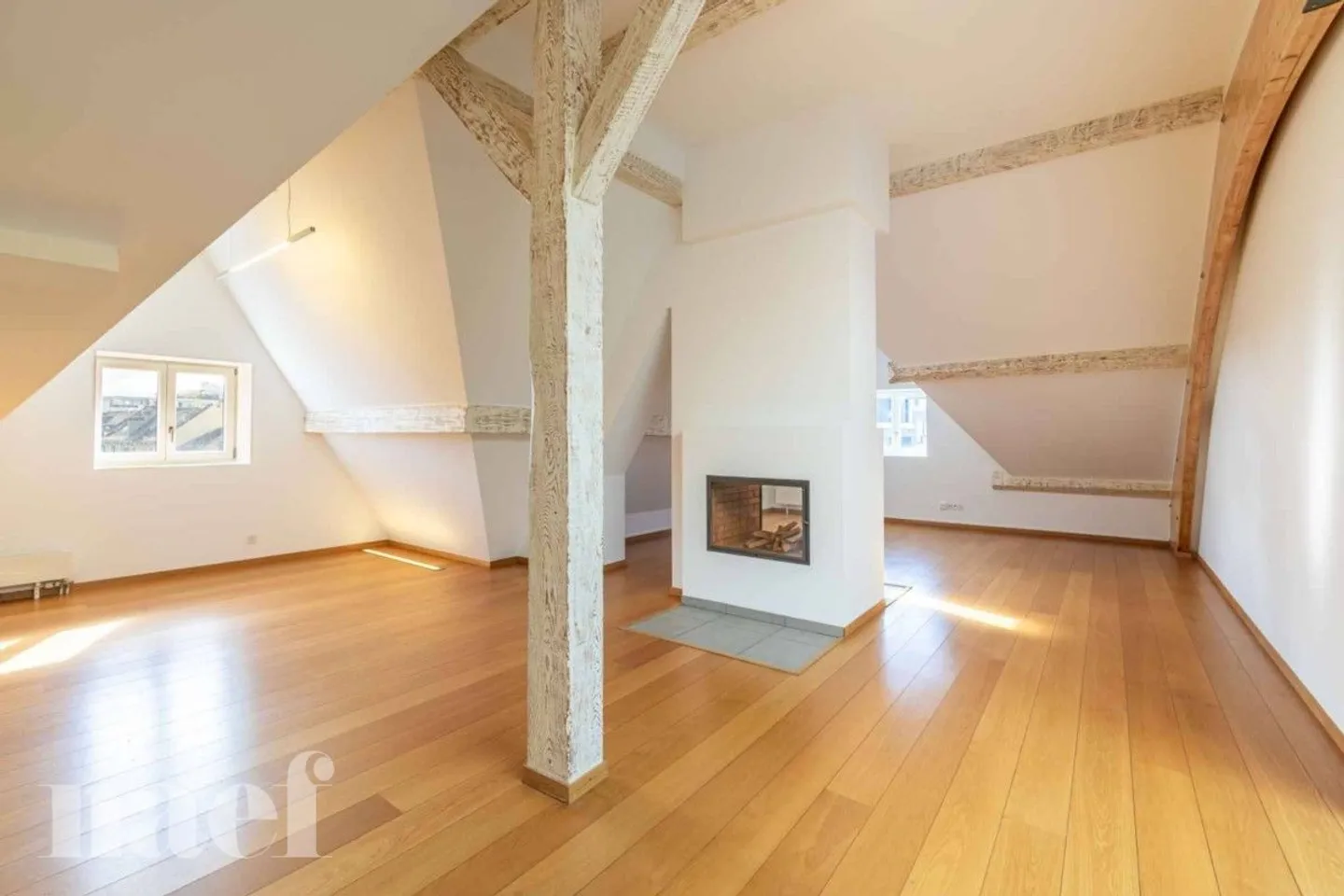 Schöne Wohnung in einem historischen Gebäude - Foto 5 von 13