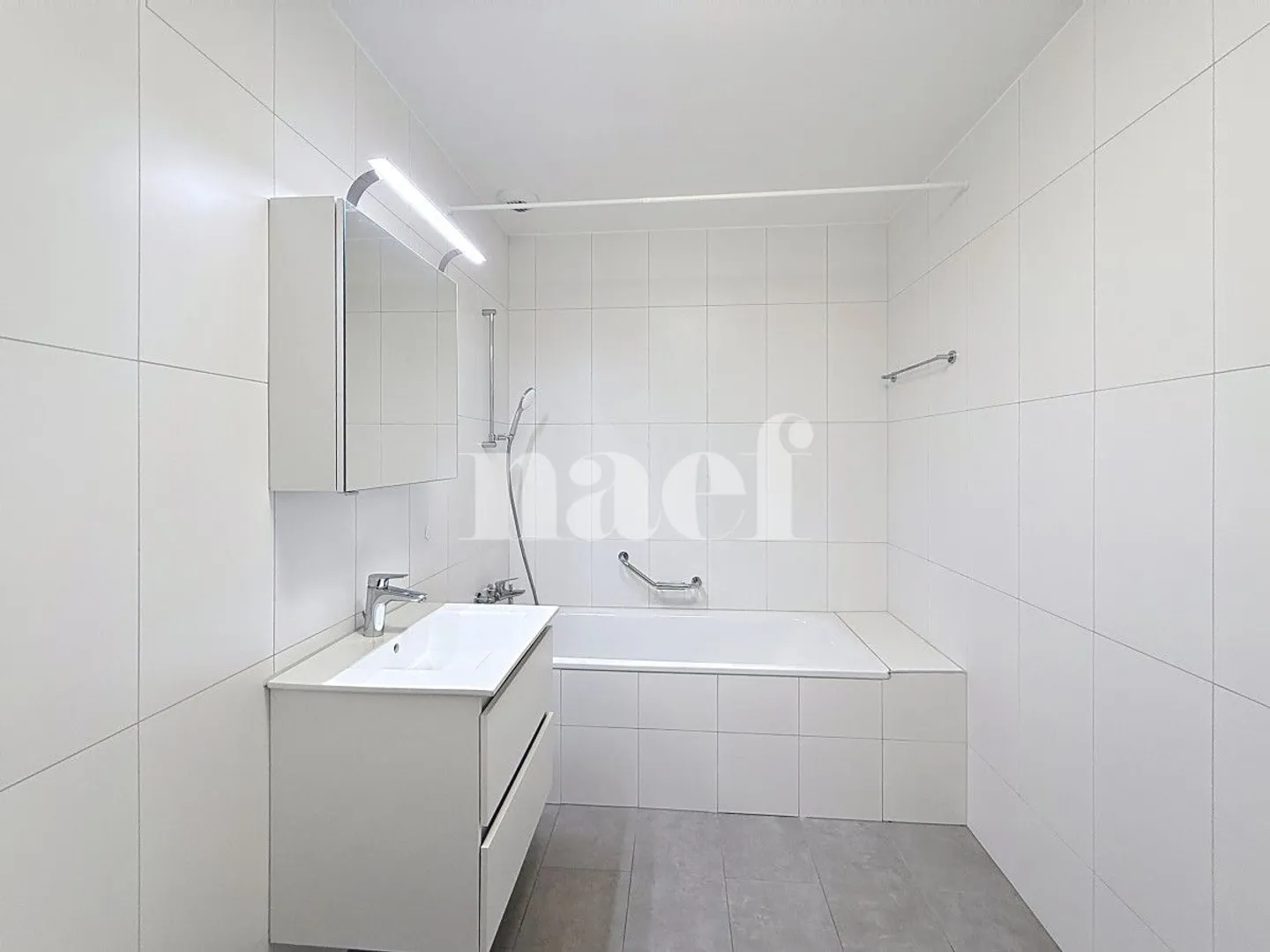 Apartment - Photo 6 of 7