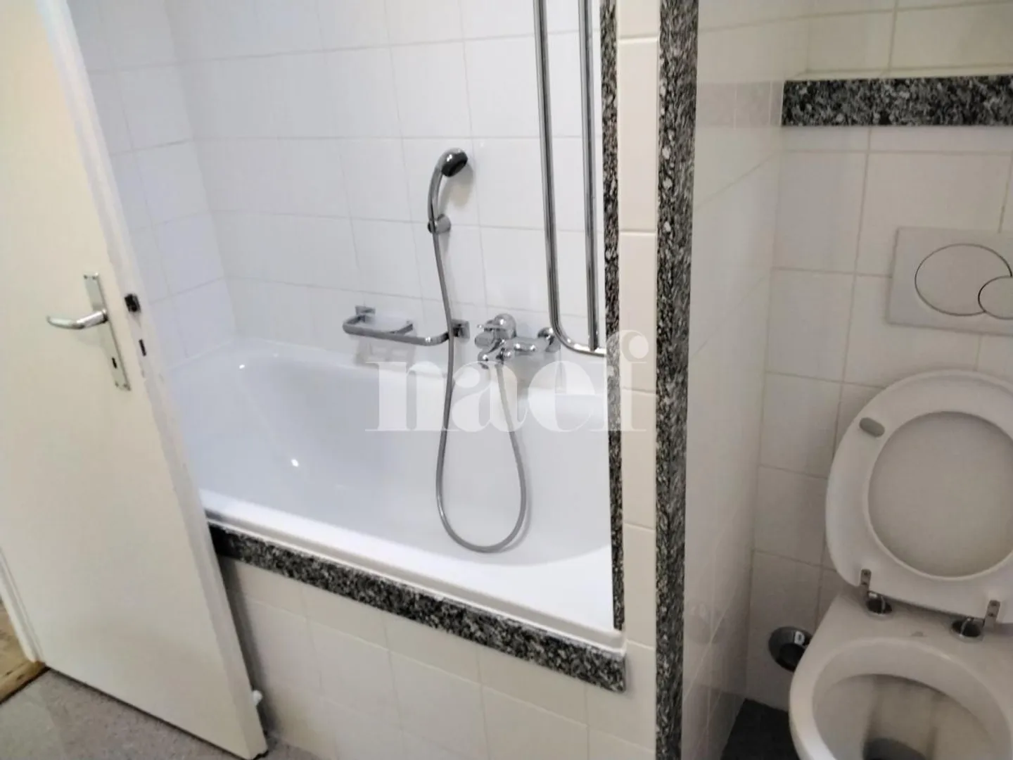 Appartement Charmant Près du Parc - Photo 6 sur 8