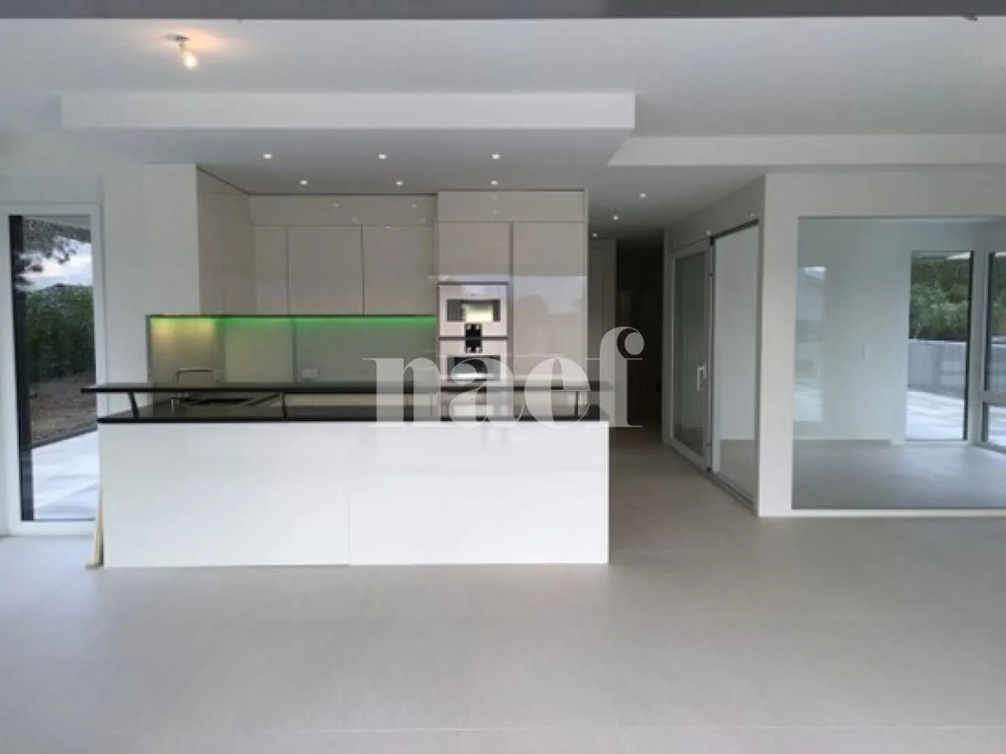 Bel appartement de standing avec jardin, terrasse et piscine privative - Photo 5 sur 10
