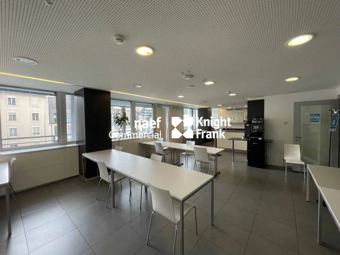 Rue de Lausanne - Bureaux de 1280 m² - Photo 8 sur 11