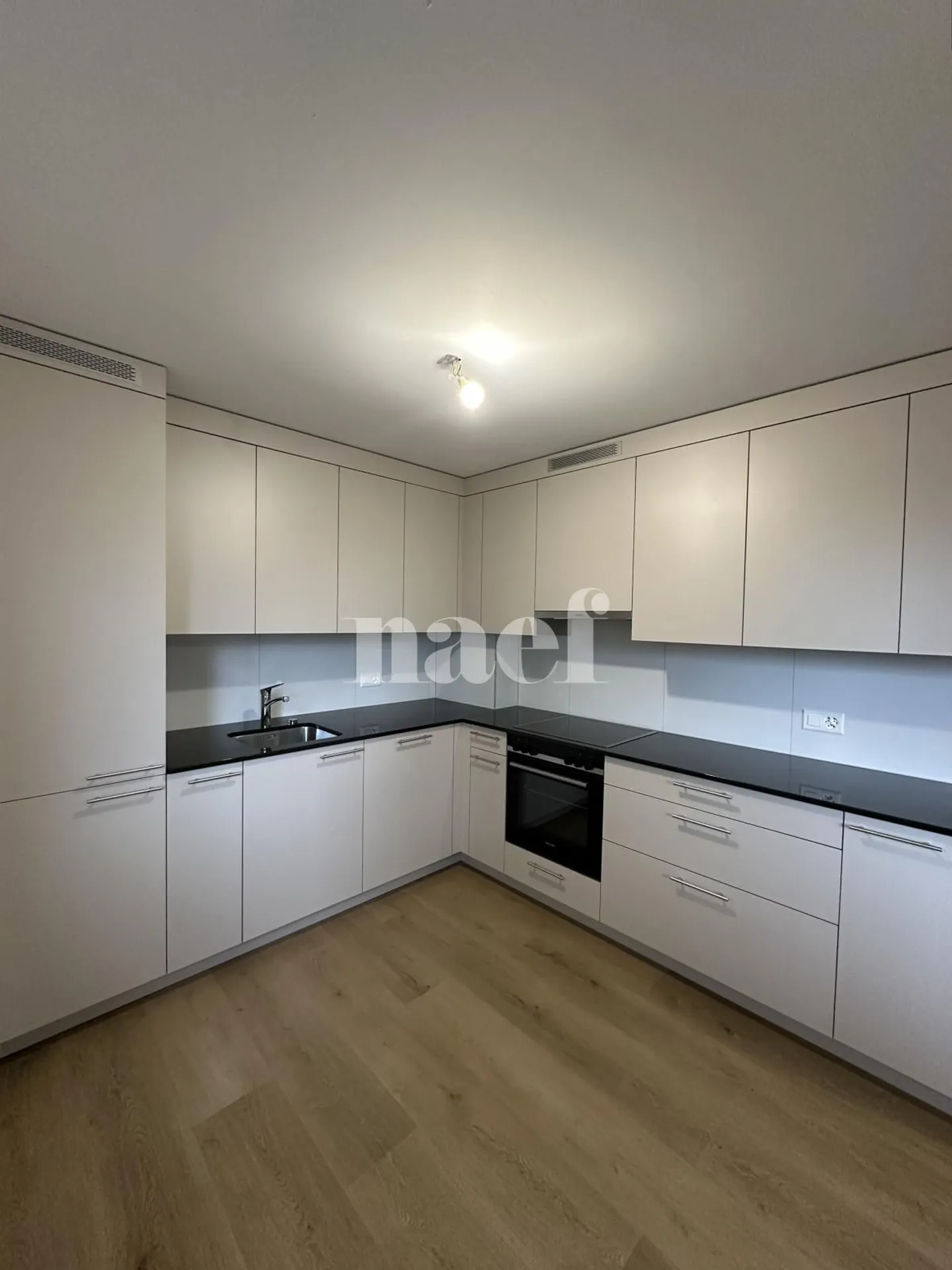 3.5-room apartment with balcony - Photo 1 of 6