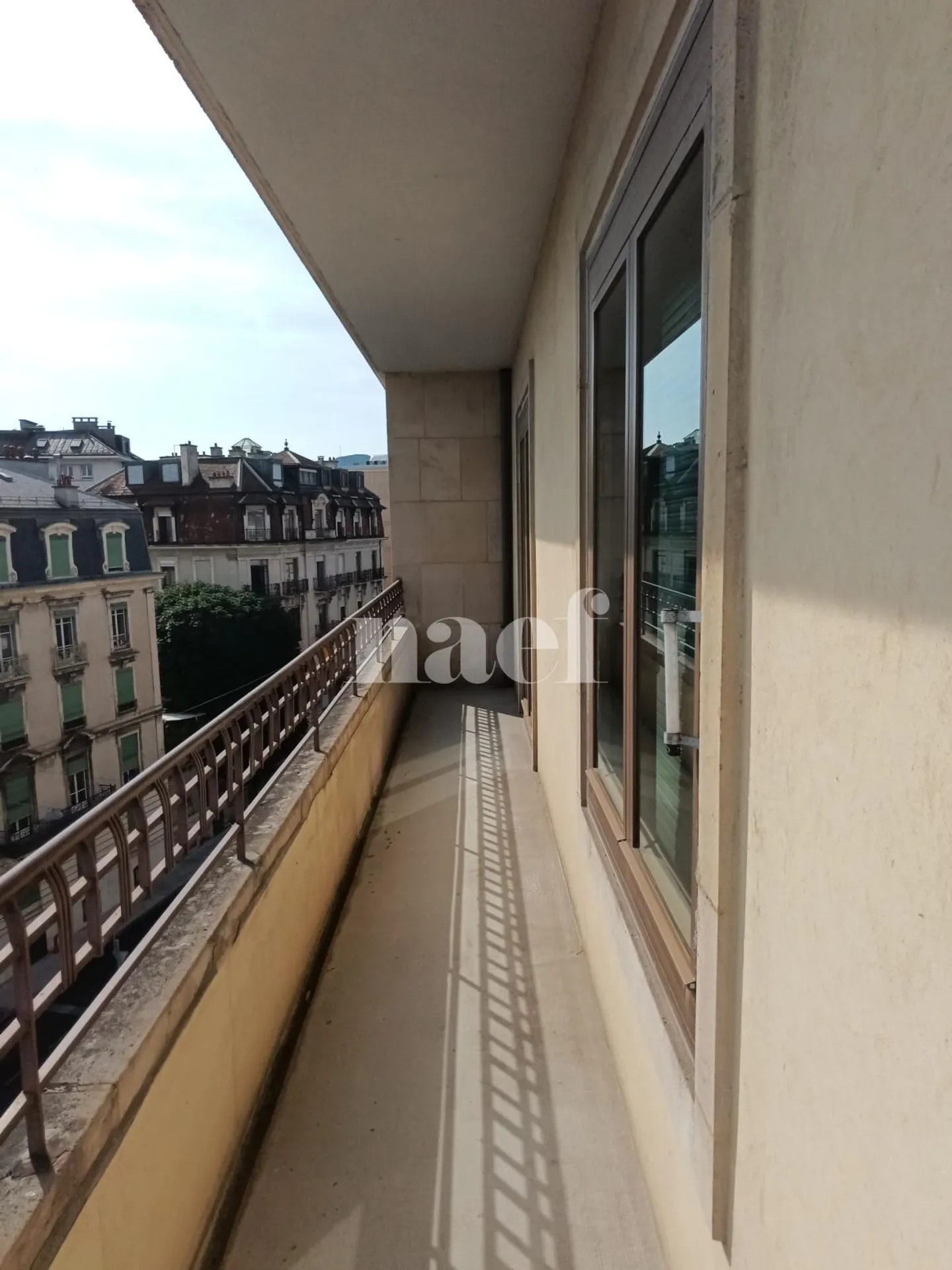 Spacious and bright apartment in the heart of Geneva - Photo 13 of 13