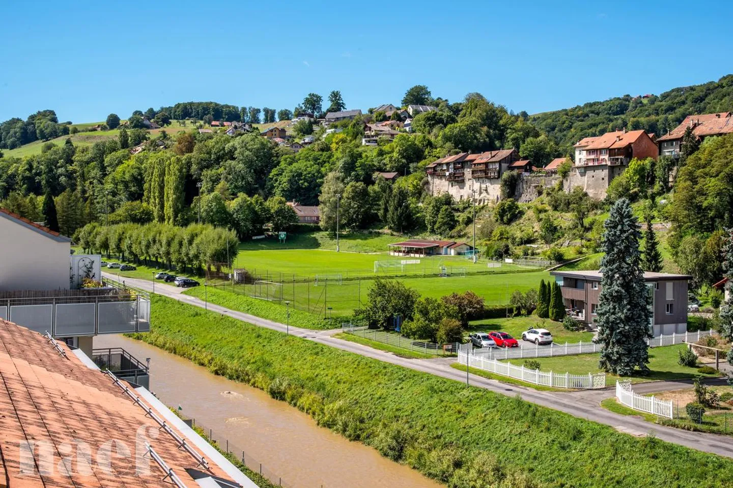 In a family neighborhood - 2.5 room apartment on the third floor - Photo 3 of 9