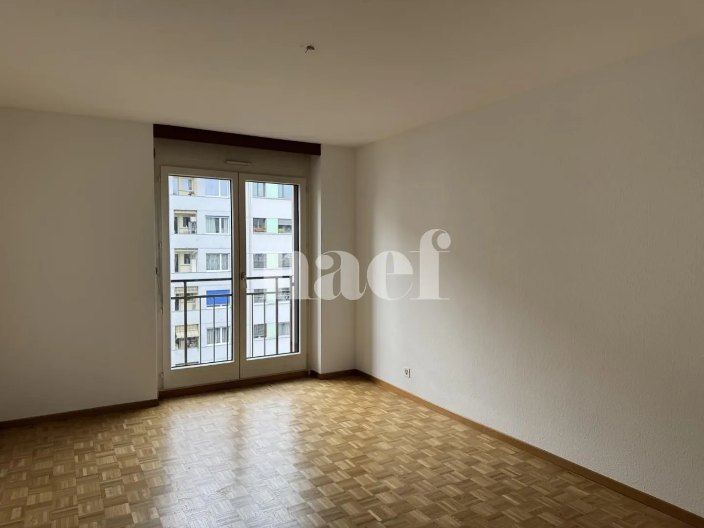 Appartamento di 3 stanze con loggia - completamente ristrutturato - Foto 8 di 12