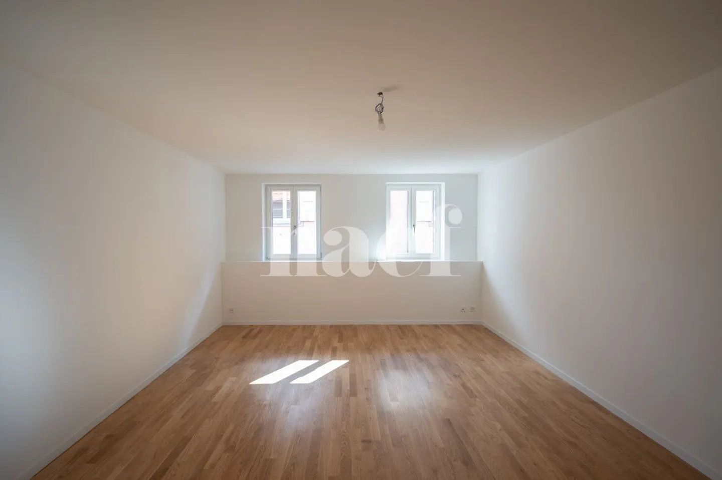 Studio im 2. Stock - Foto 2 von 3