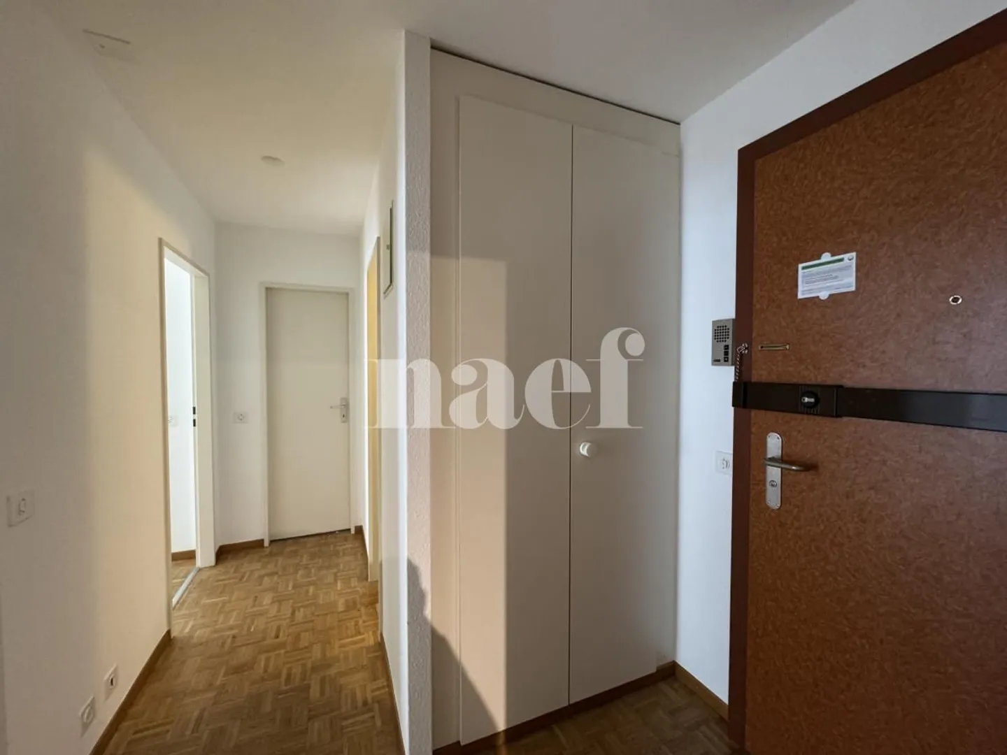 Appartamento di 3 stanze con loggia - completamente ristrutturato - Foto 10 di 12