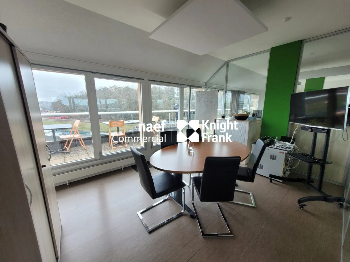 Acacias - Bureau de 117 m² avec terrasse - Photo 2 sur 9