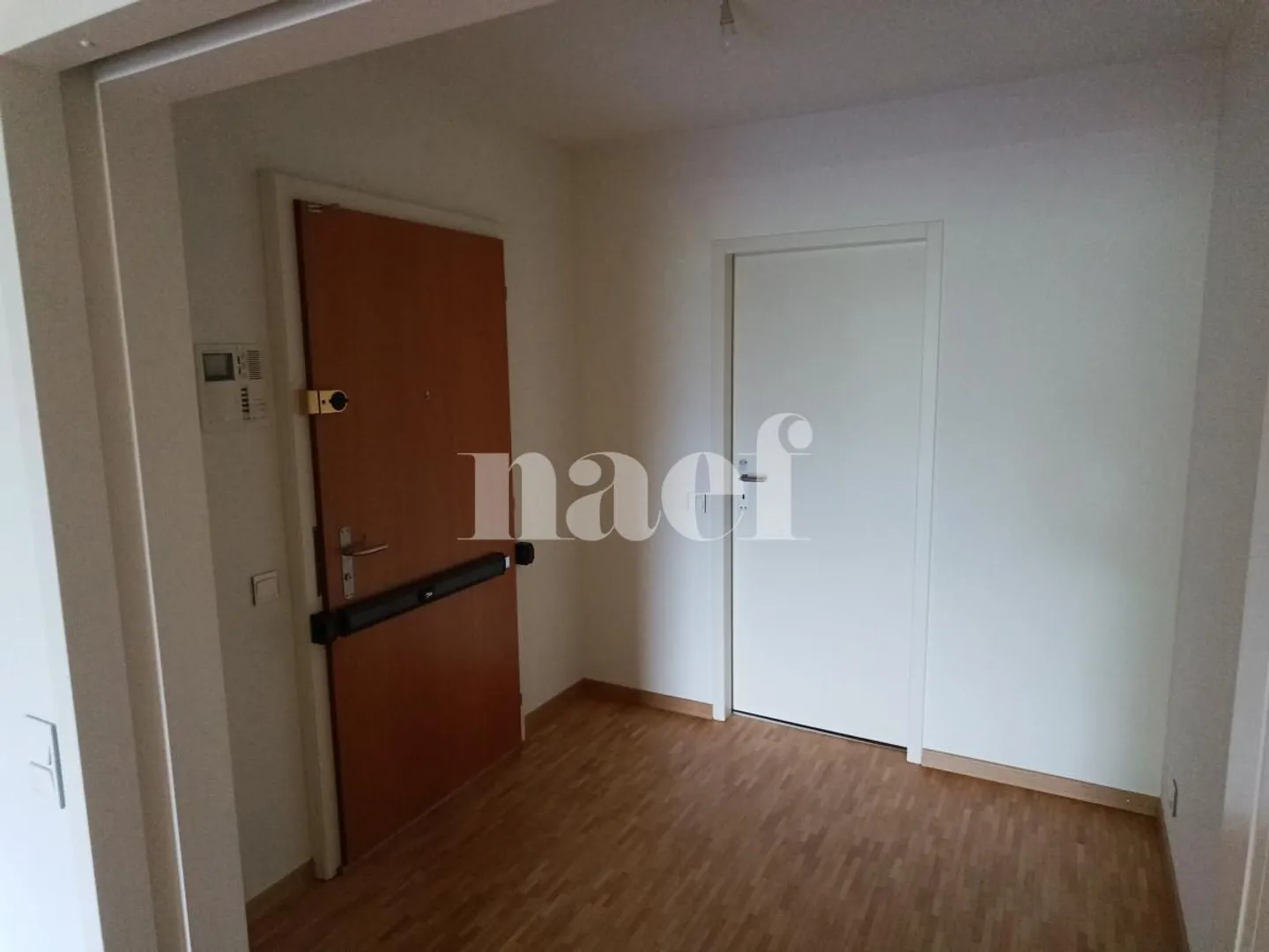 Grand Appartement avec Balcon - Photo 2 sur 9