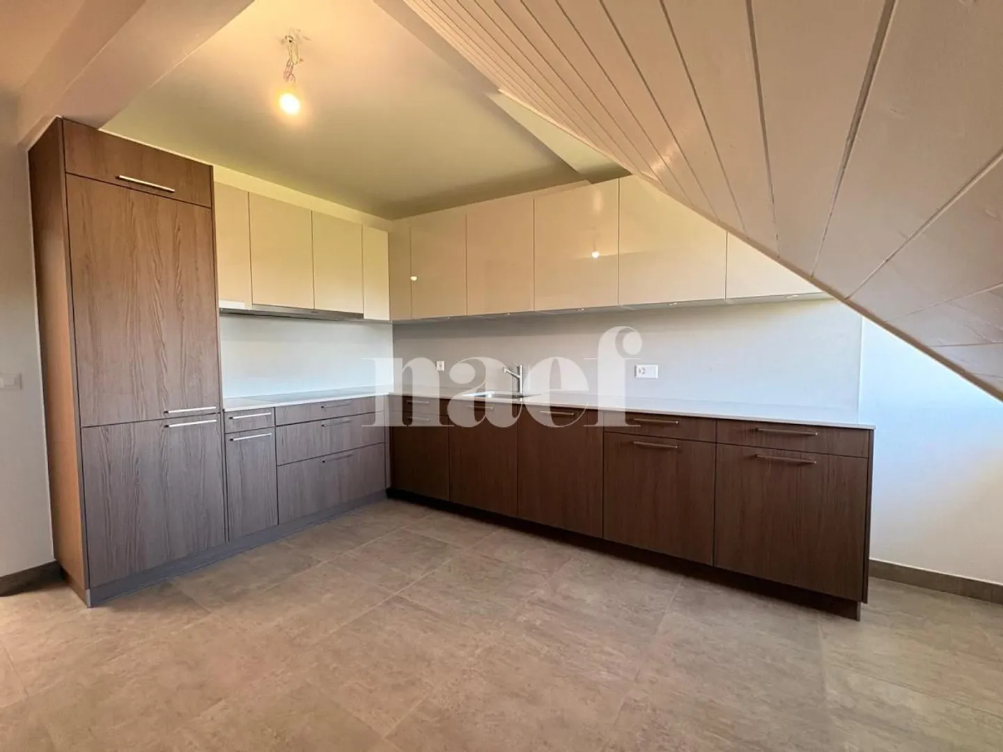 Penthouse mit Terrasse am Fuß des Bertrand-Parks - Foto 1 von 7