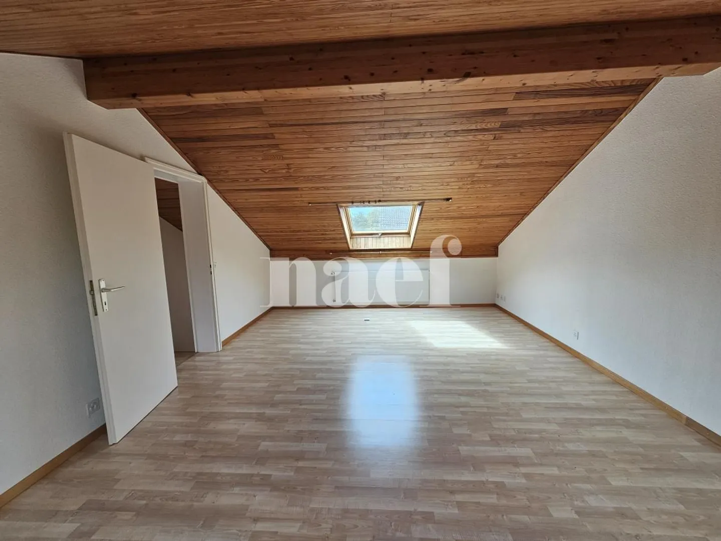 Charming 4.5 room semi-detached house in Aïre with garden and terrace - Photo 4 of 8