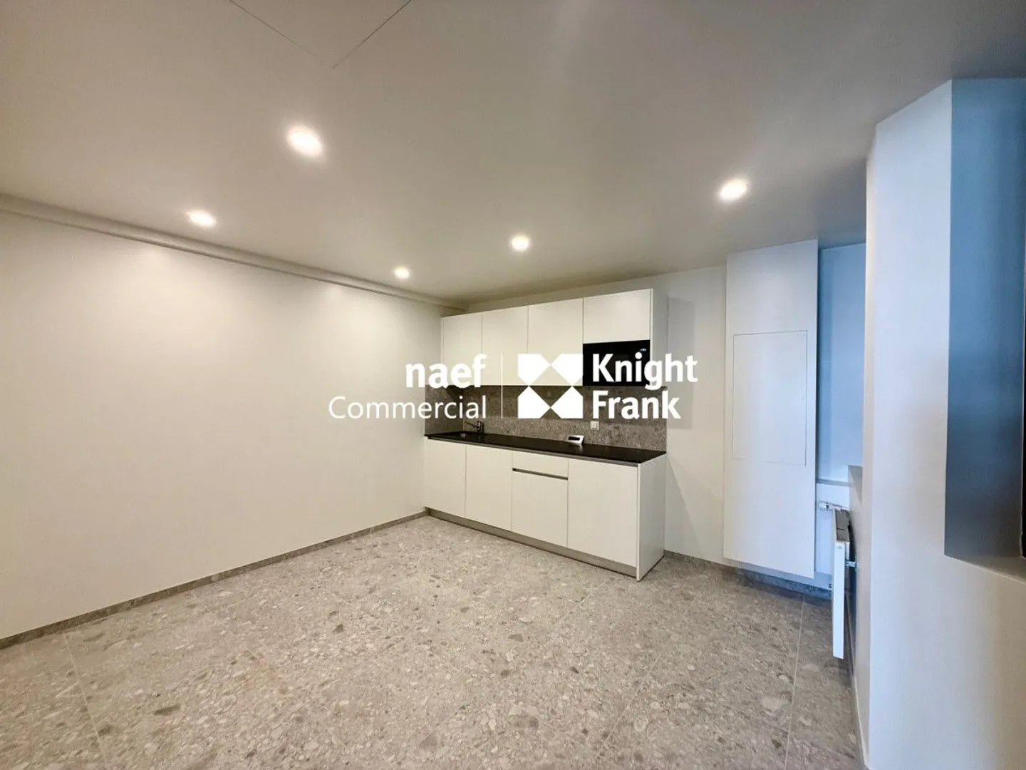 Ufficio Eccezionale di 240m² - Rue du Rhône - Foto 6 di 12