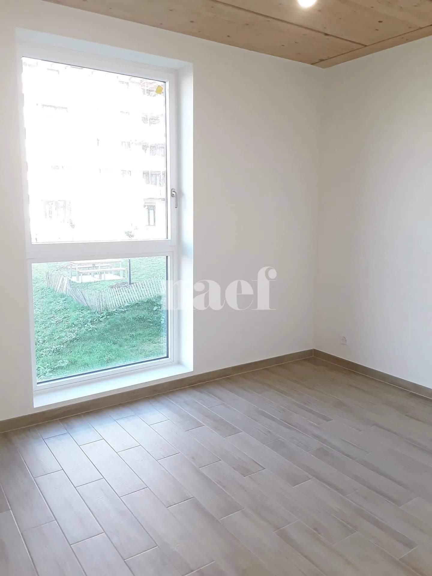 6-Zimmer-Wohnung - Foto 5 von 11