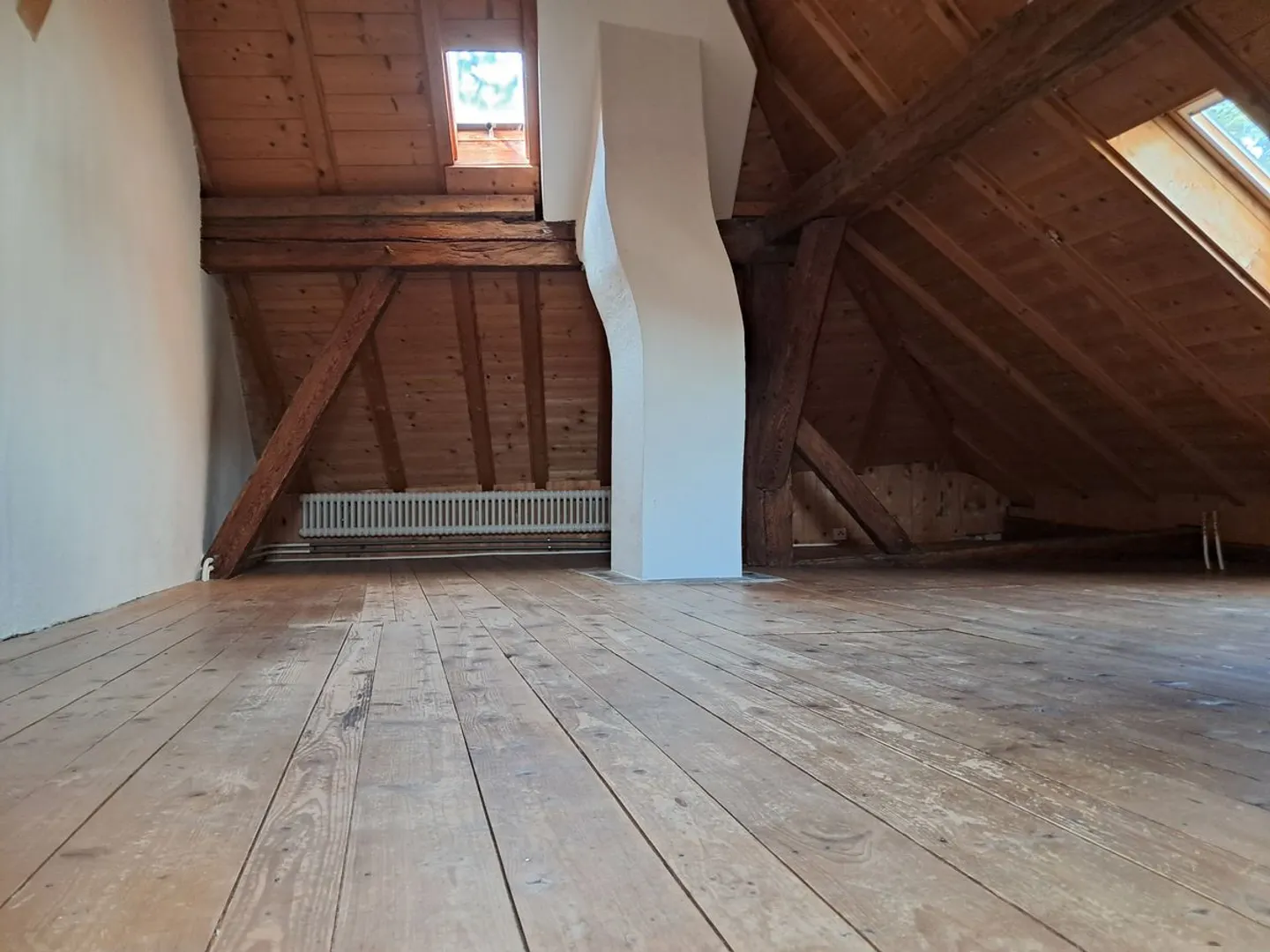 Une pépite nichée dans le bourg de Romainmôtier, atypique, idéal pour un Airbnb - Photo 11 sur 11