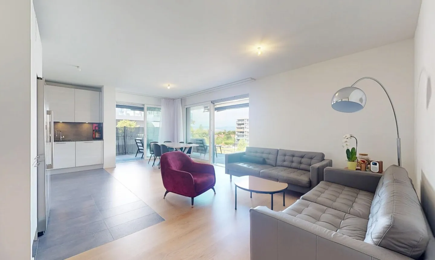 Bellissimo appartamento di 4,5 locali idealmente situato - Foto 3 di 13