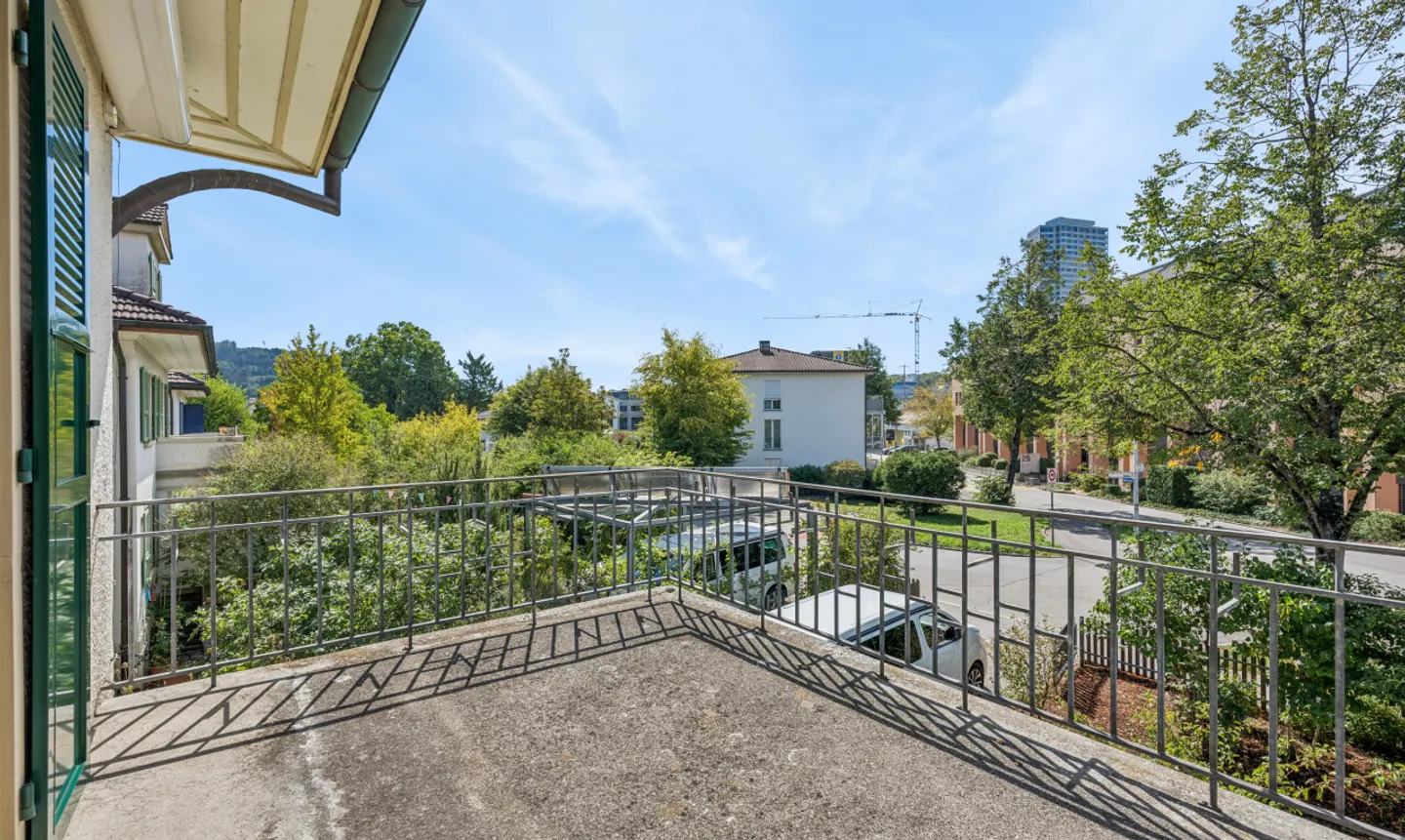 Familienhaus mit grossem Grundstück und Zusatzpotenzial - Photo 8 of 11