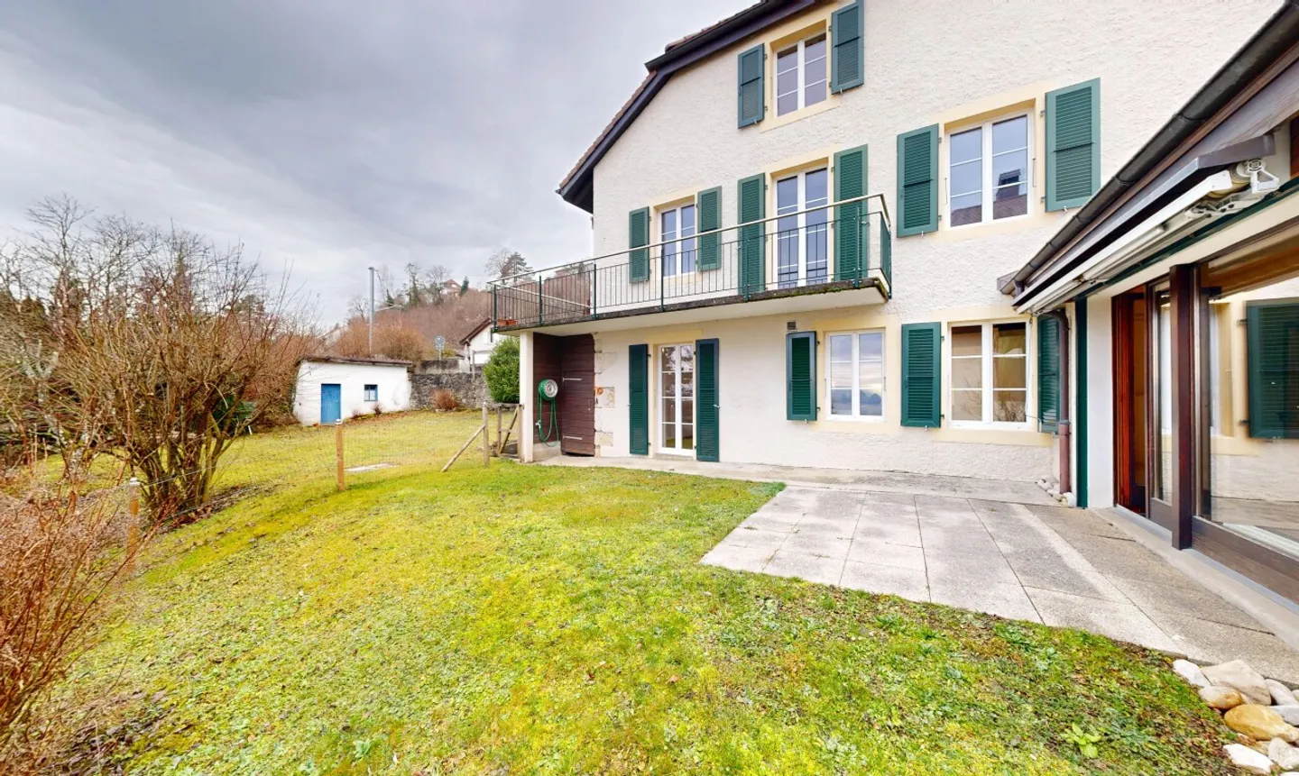 Detached house, quiet neighbourhood and lake view - Photo 2 of 11