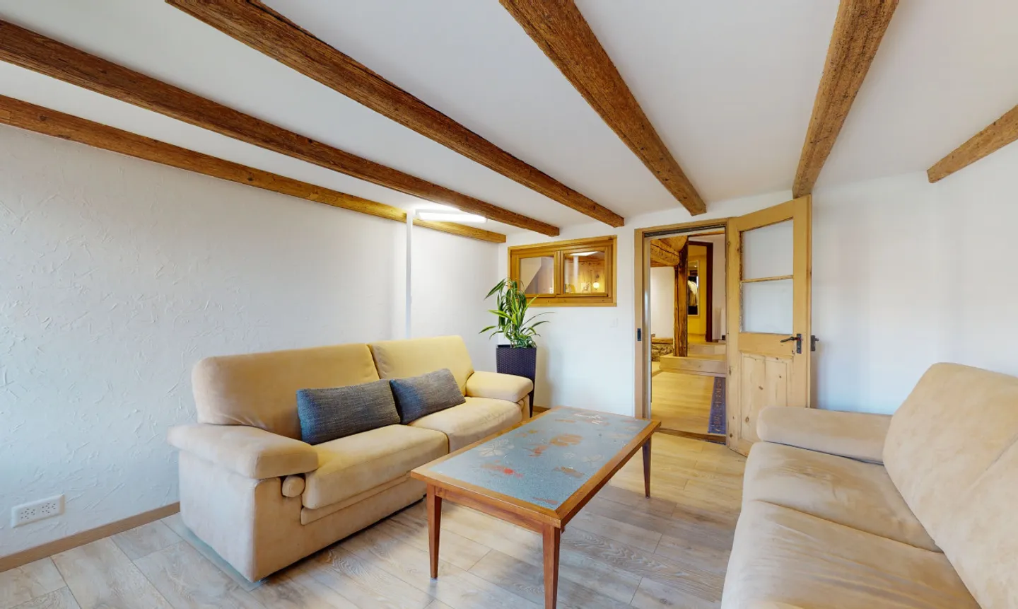 Superb property with character and great potential in the heart of St-Légier - Photo 4 of 13