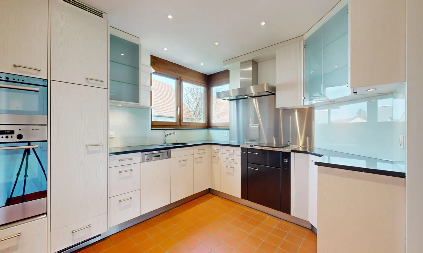 Maison individuelle spacieuse de 6 pièces dans une impasse calme - Photo 5 sur 11