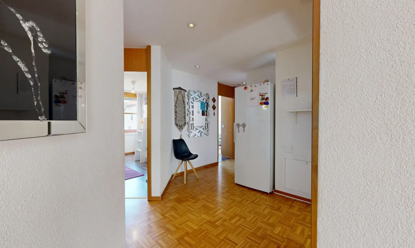 Appartement 4.5 pces lumineux et idéalement situé pour les familles - Photo 2 of 11