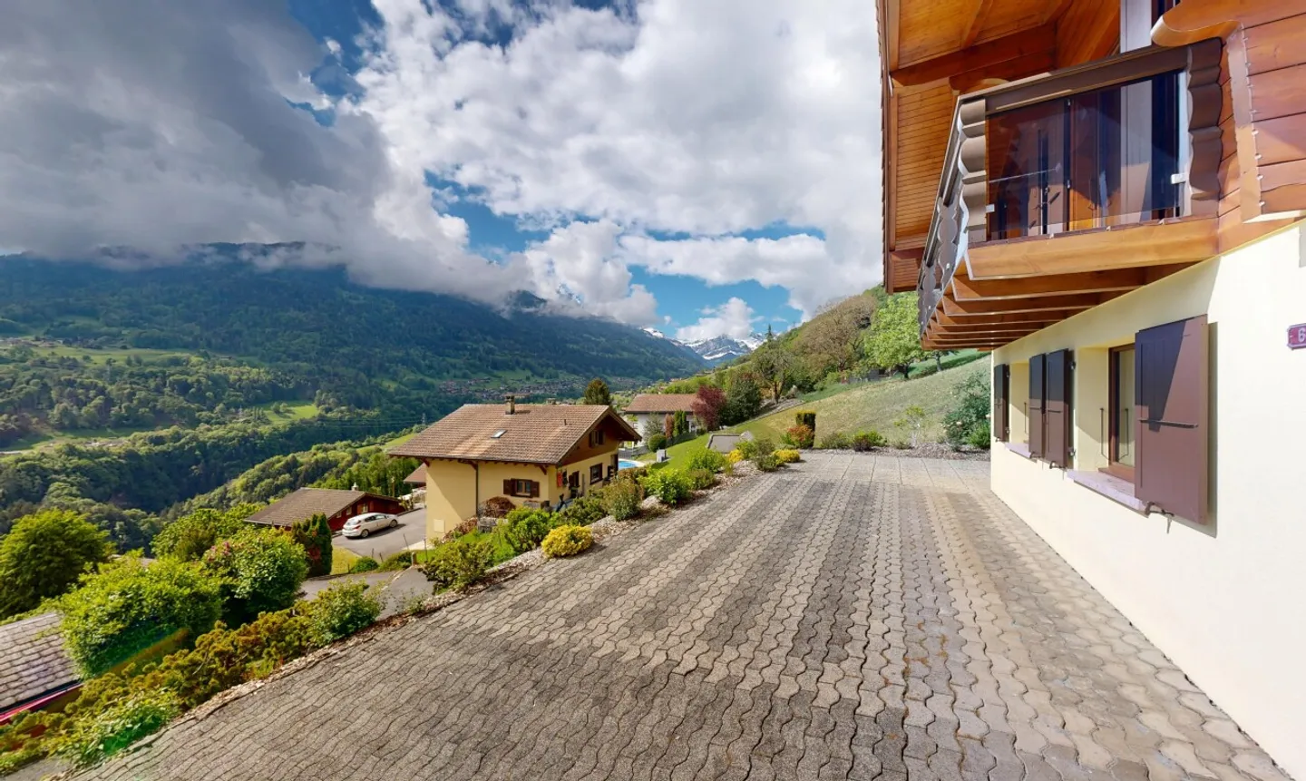 Exklusiv: charmantes 3-Zimmer-Chalet in ausgezeichnetem Zustand - Foto 4 von 11