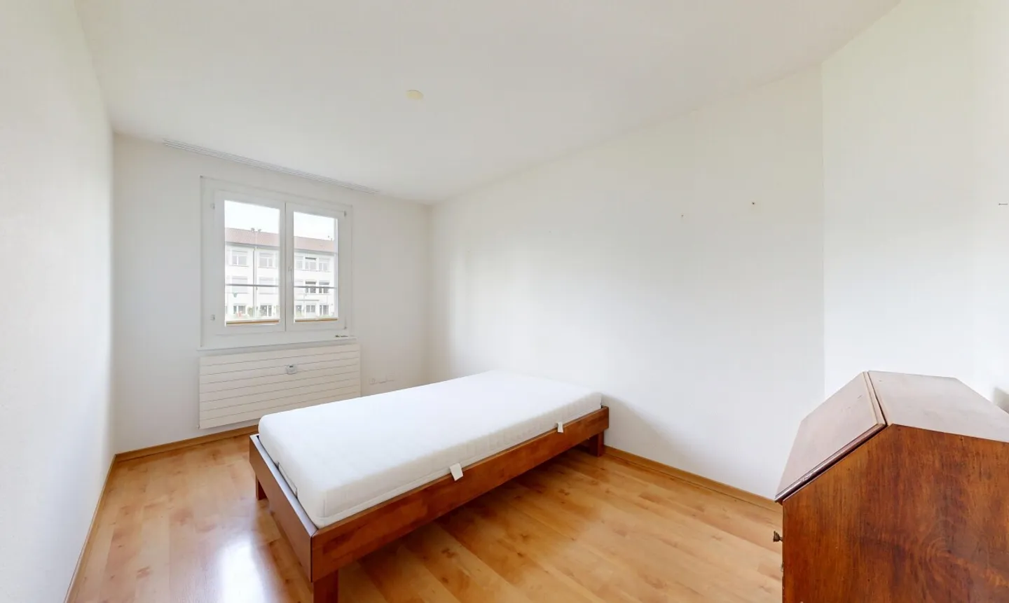 Grosszügige Wohnung mit sonniger Terrasse - Foto 8 von 11