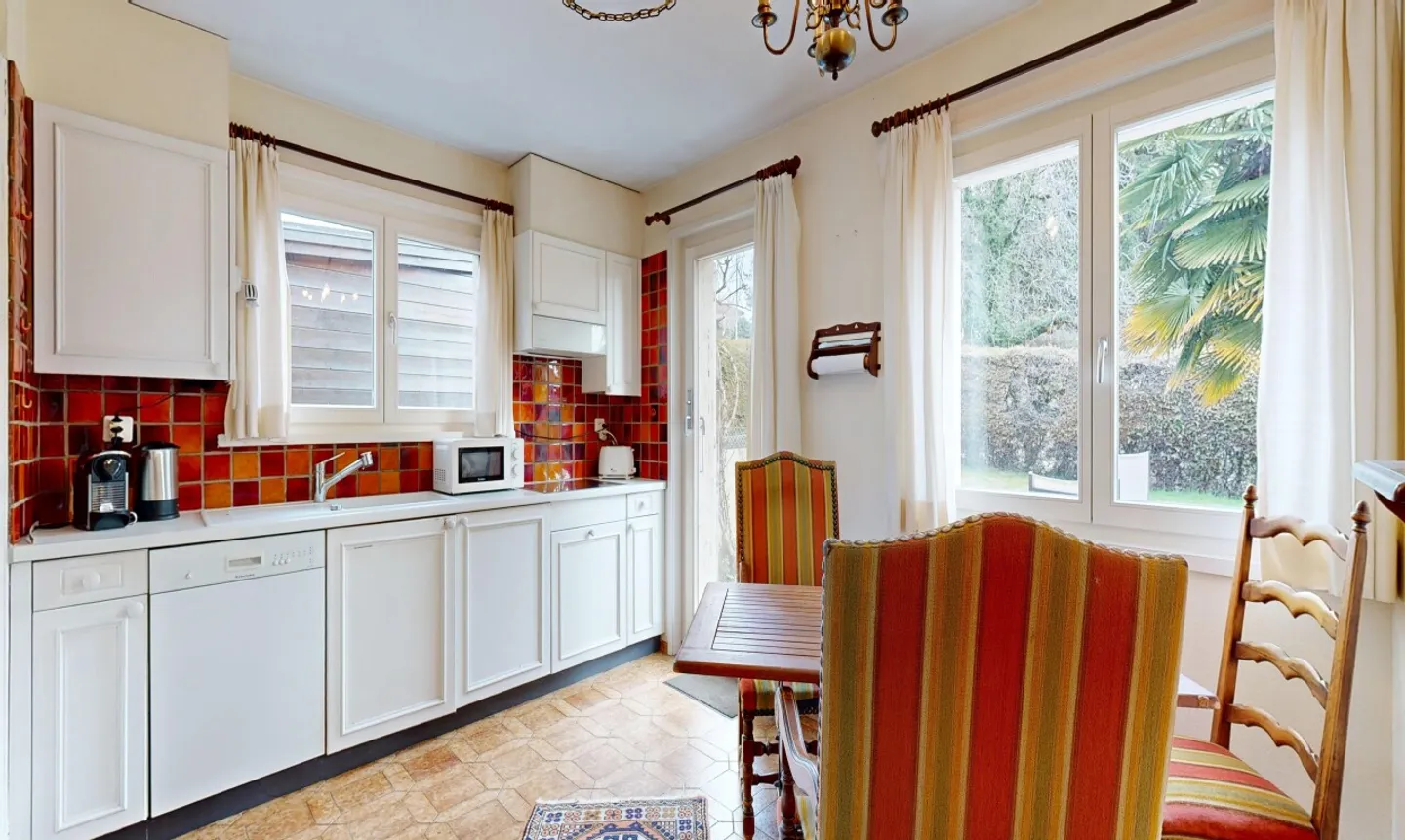 Individual villa with a view of the Alps and swimming pool, in the heart of Blonay - Photo 5 of 11