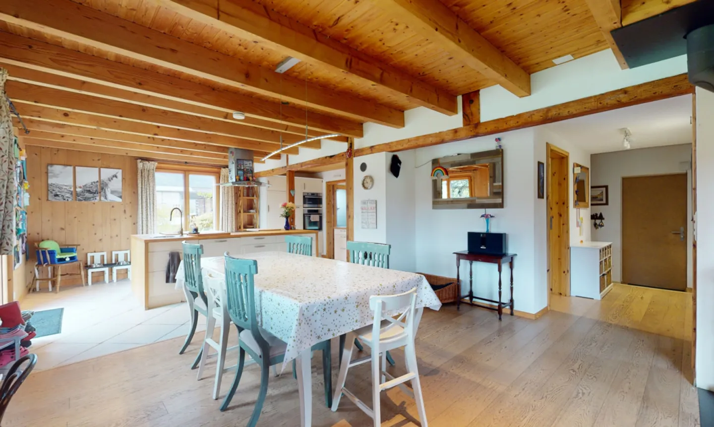 Geräumige Duplexwohnung mit 5,5 Zimmern - großer Garten - Illarsaz - Foto 7 von 12