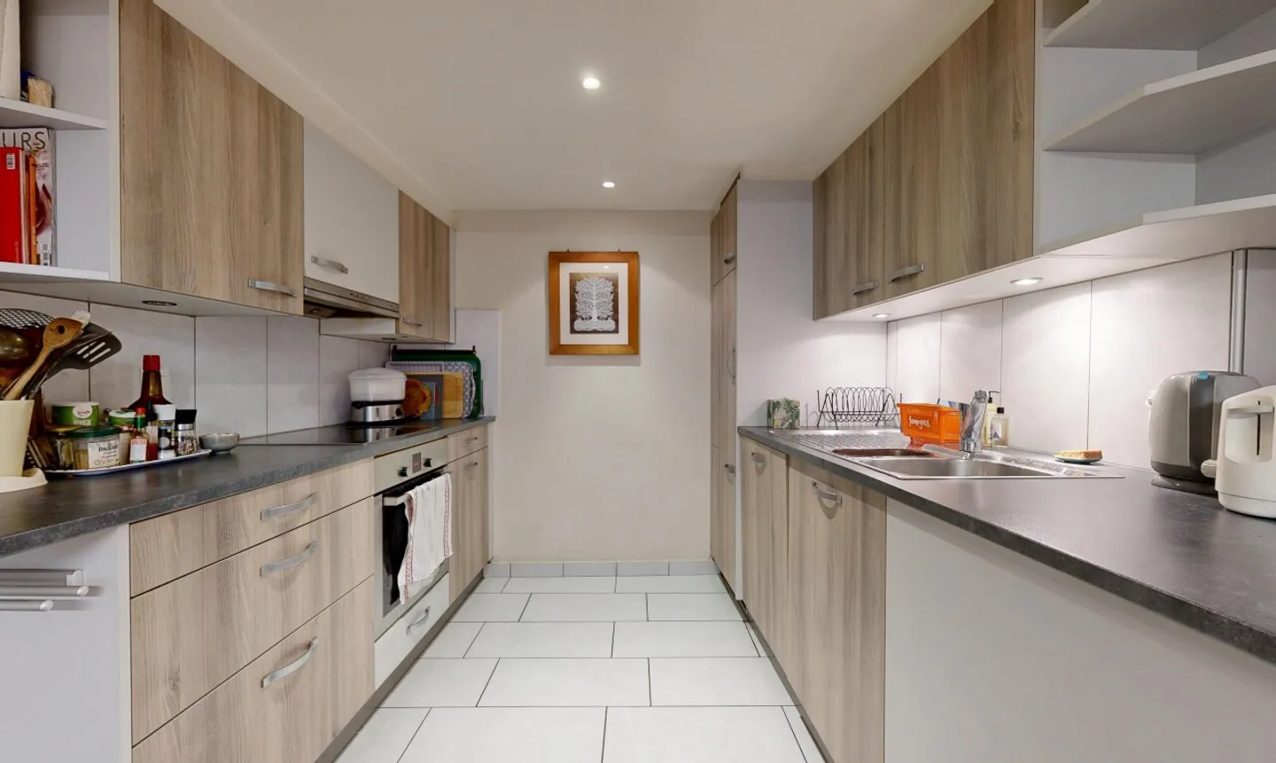 Casa familiare con 2 unità, grande giardino e vista sulla foresta - Foto 5 di 11