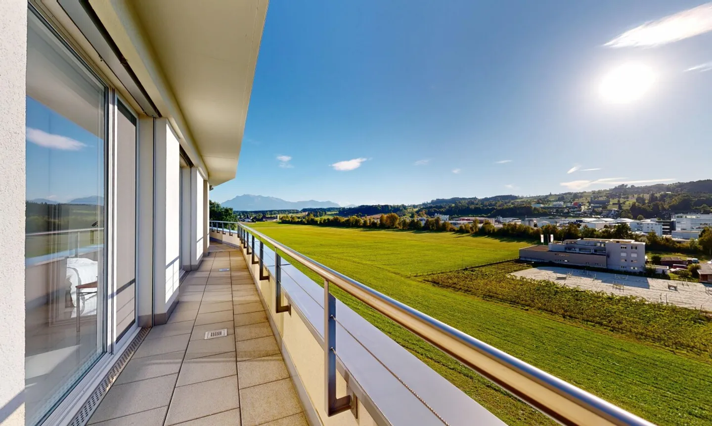 Dreamlike penthouse apartment with mountain view and 58 m² terrace - Photo 2 of 11