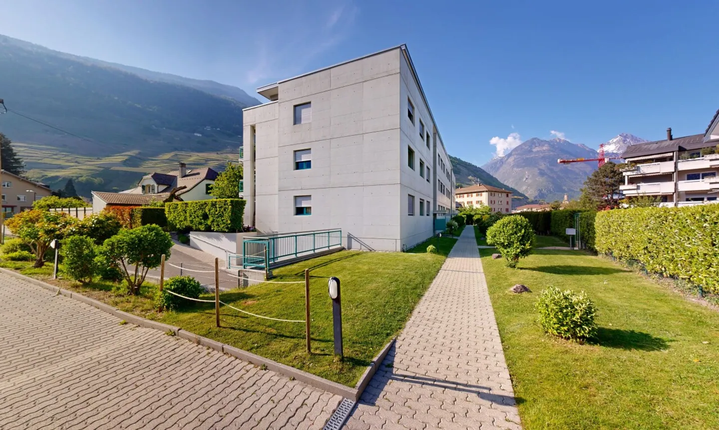 Familienwohnung mit Garten - Foto 10 von 11