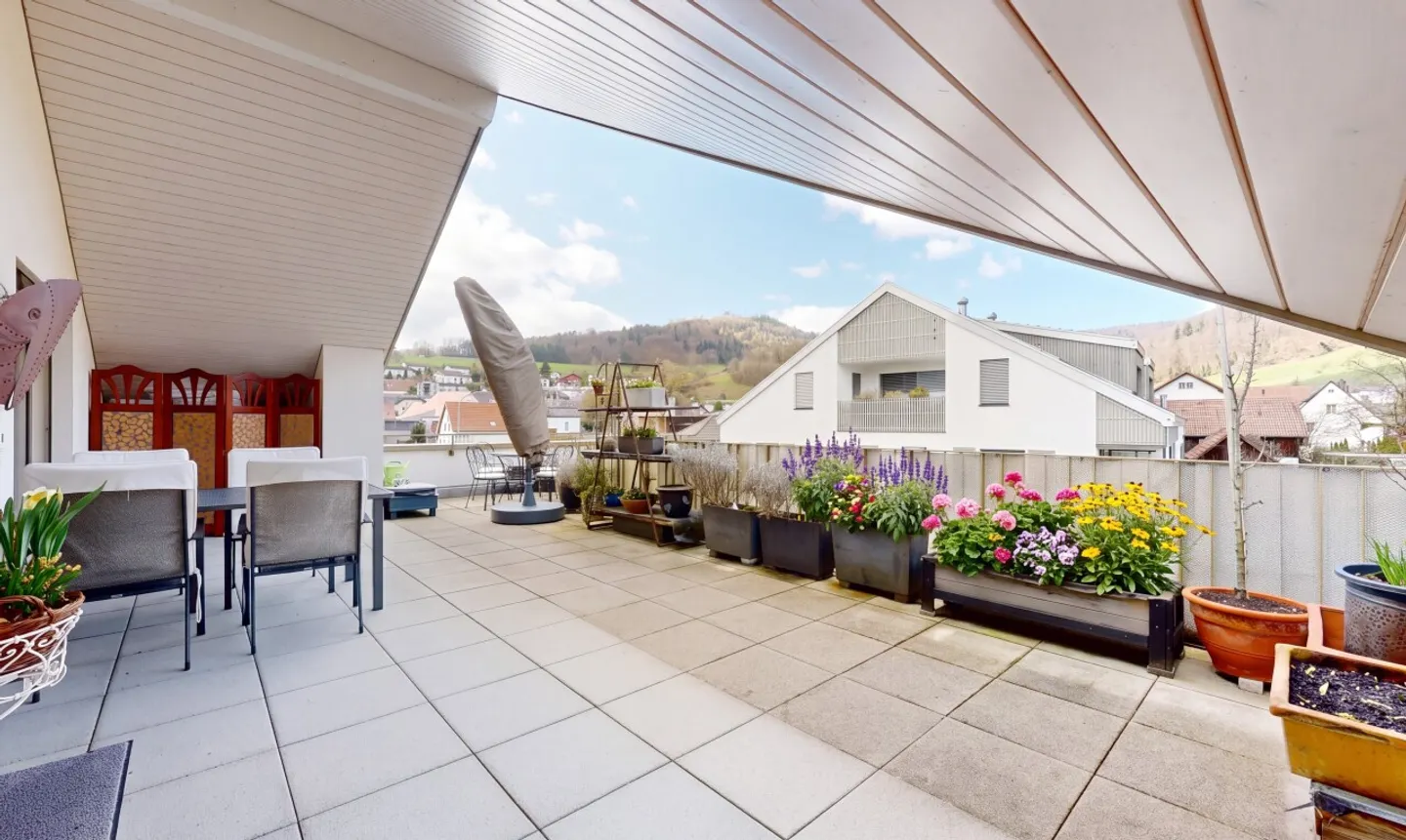 Exclusive 5.5-room penthouse apartment 171 m2, terrace 50 m2 and Klafs sauna - Photo 5 of 11