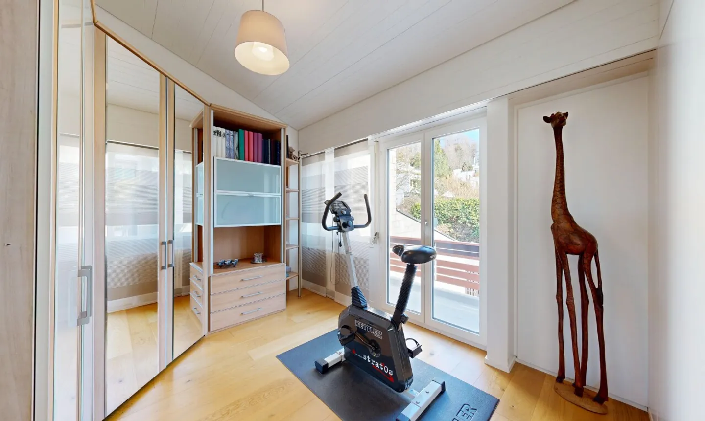 Bonheur de Vie Ensoleillé : Maison de Ville de 5,5 Pièces avec Jardin de Rêve - Photo 9 sur 11