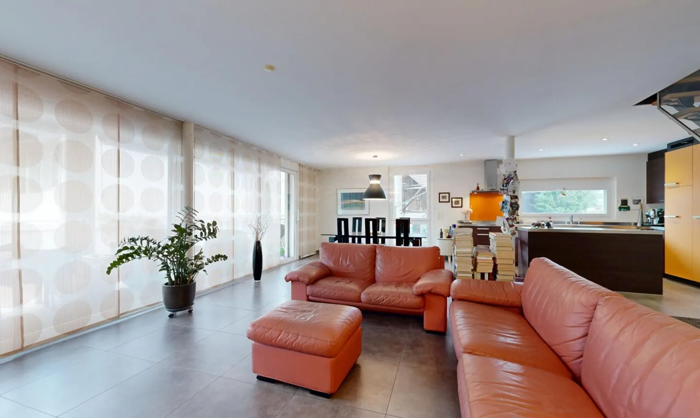 Appartement Duplex de 5,5 pièces avec Terrasses Spacieuses à Niederglatt - Photo 3 sur 11