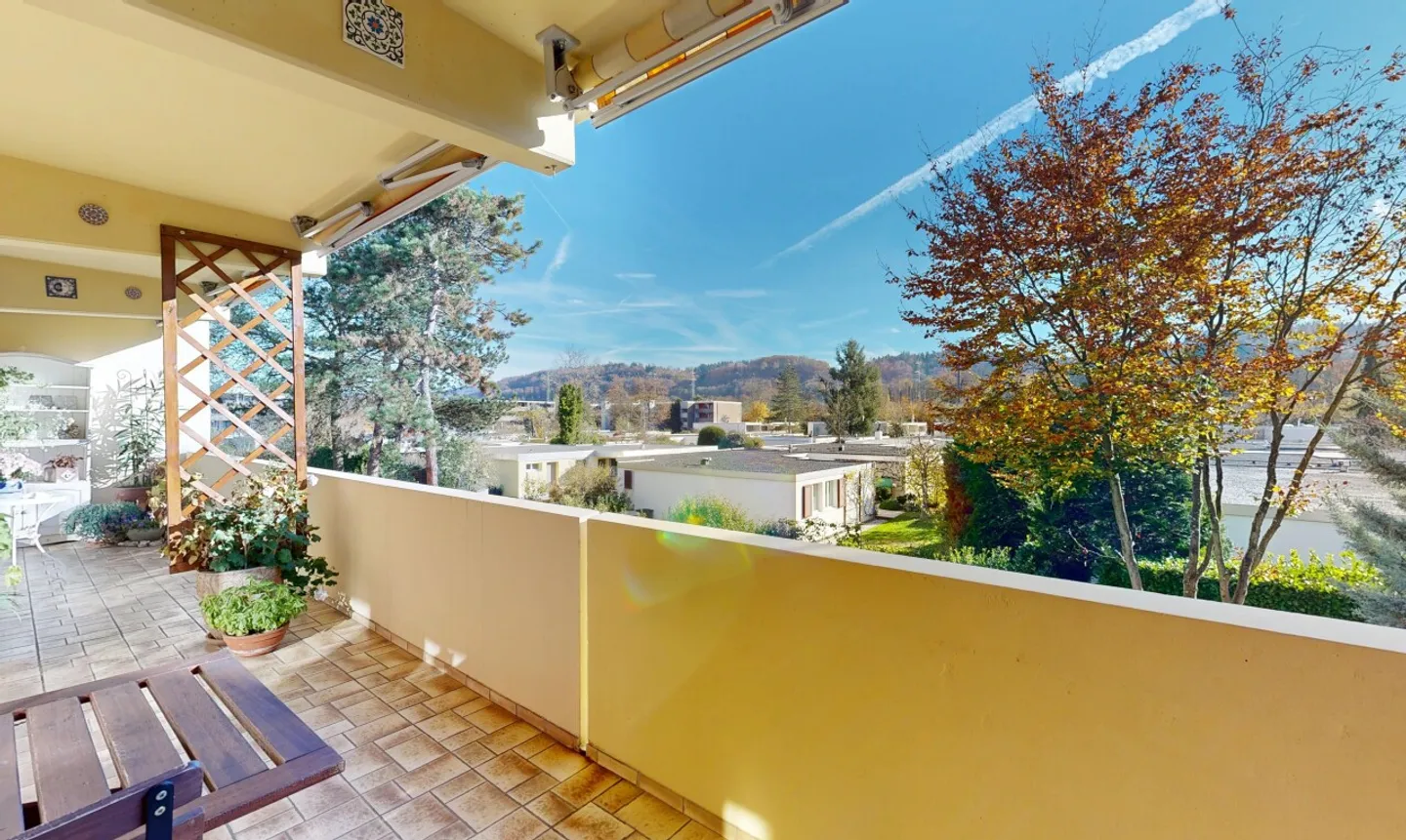 Geräumige Wohnung mit sonnigem Balkon - Foto 2 von 11