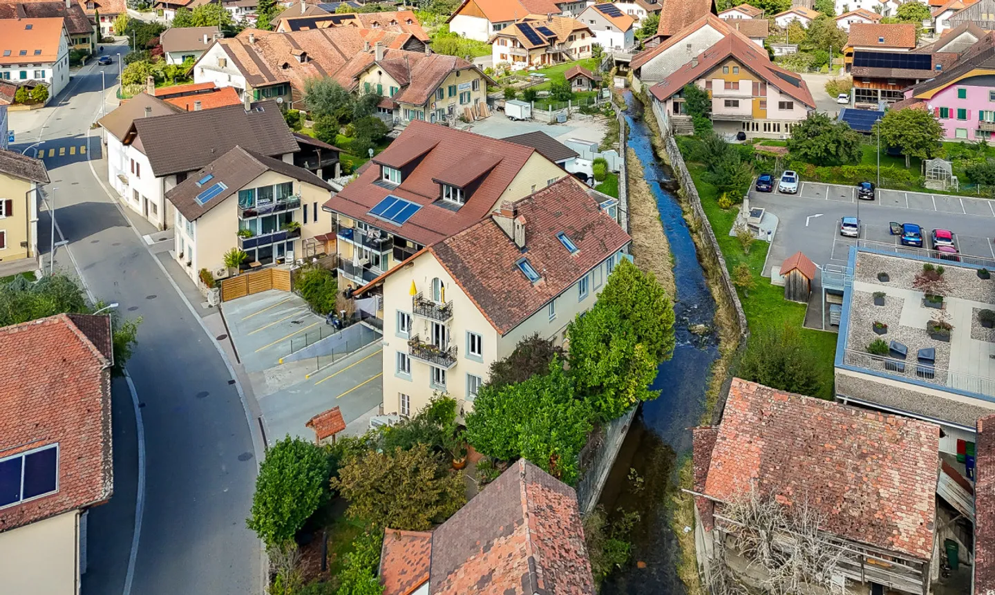 Renoviertes Ertragsgebäude mit 11 Wohnungen und Gewerbefläche! - Foto 7 von 13