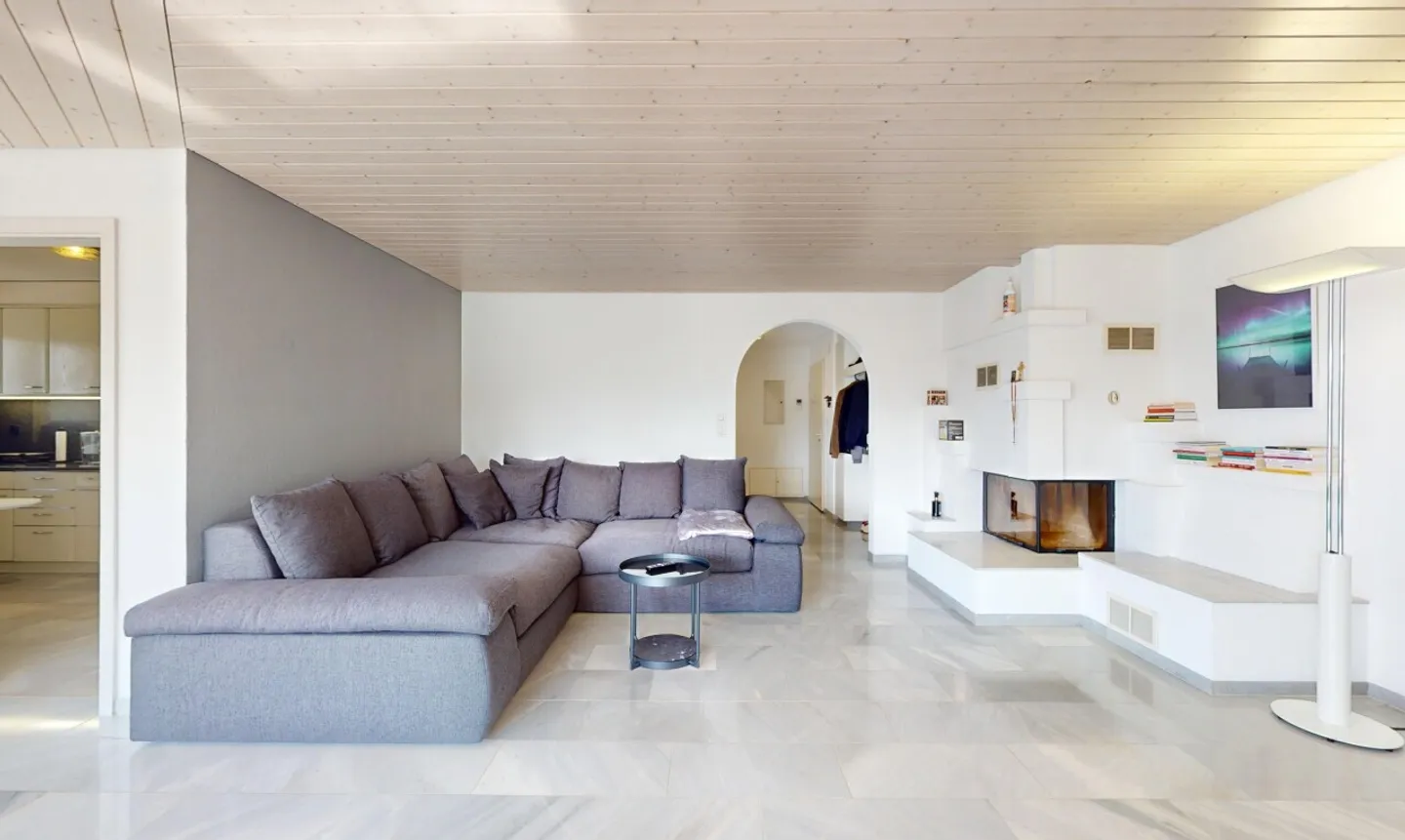 Geräumige Wohnung mit atemberaubendem Blick - Foto 1 von 13