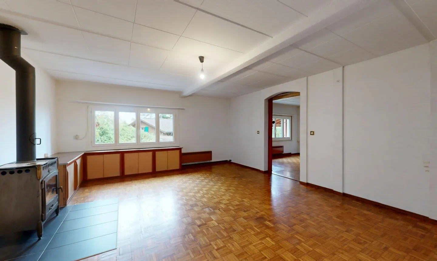 Chéserex: house to renovate in a calm and green setting - Photo 2 of 11