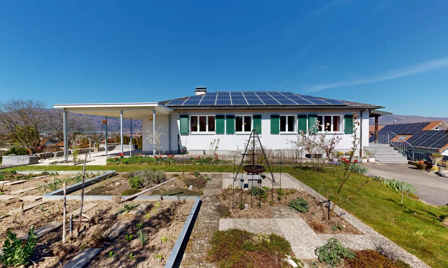 5-Room House with Scenic Views - Photo 1 of 11