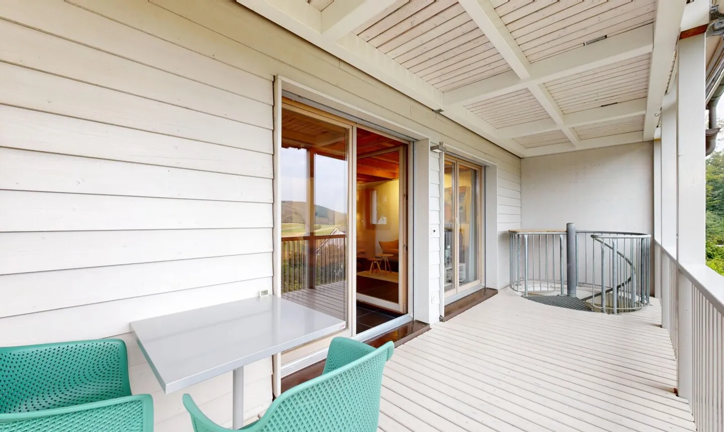 Family-friendly corner terraced house with garden and unobstructed views - Photo 9 of 11
