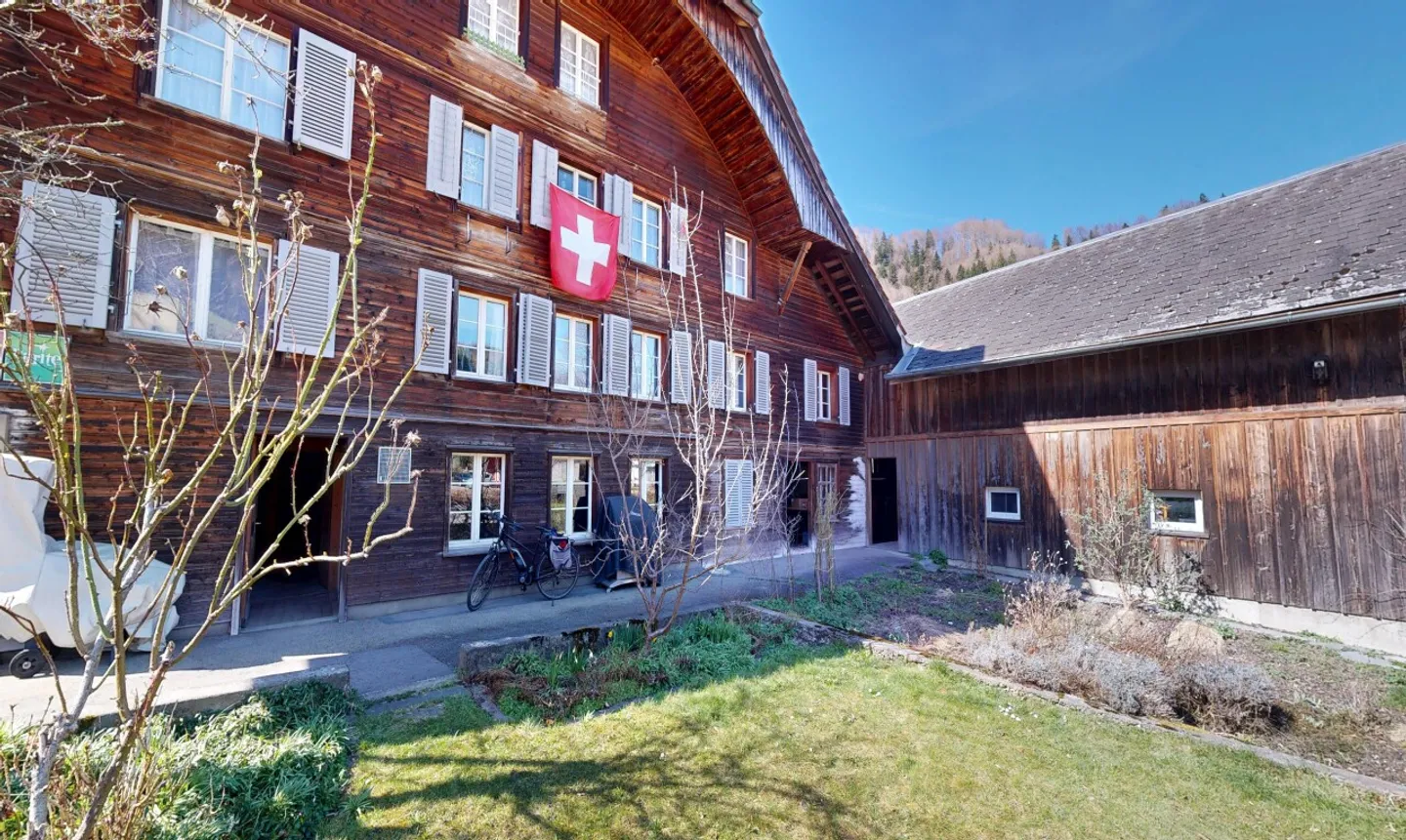 Charmantes Bauernhaus mit Gewerbefläche - Foto 2 von 11