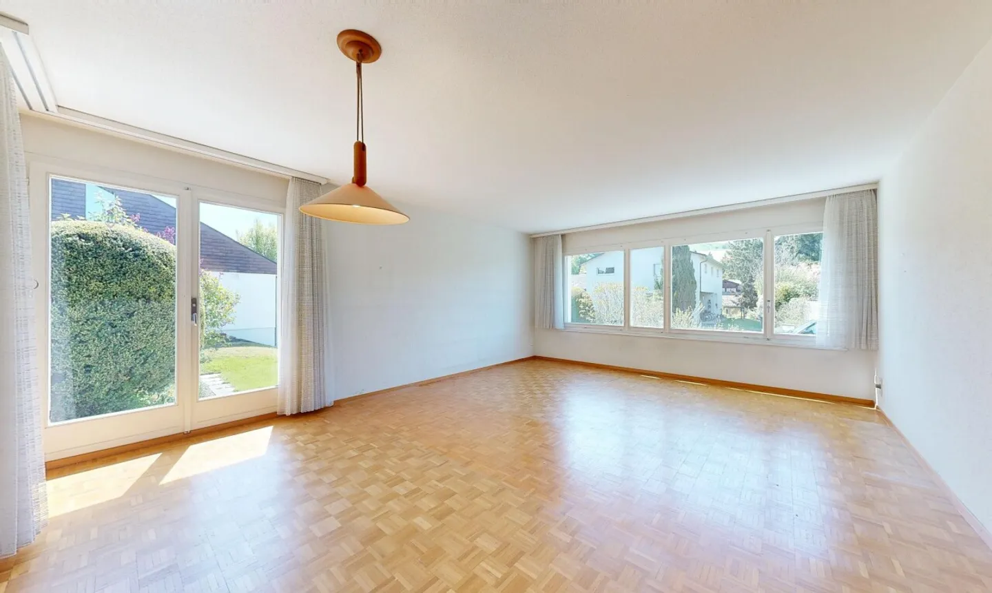 Charmantes Einfamilienhaus mit Garten - Foto 4 von 11