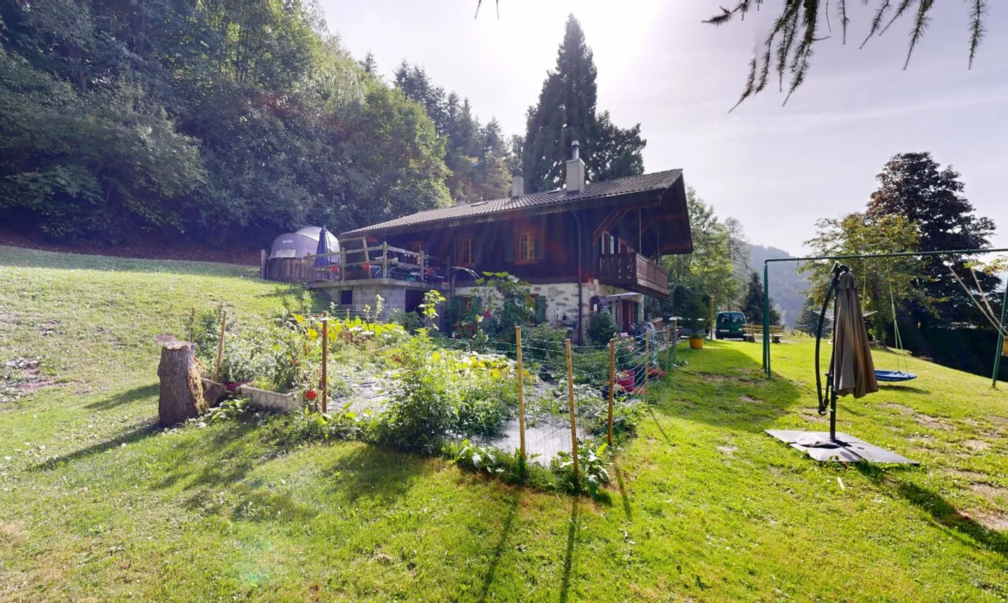 Les Giettes – Chalet de caractère sur un terrain d'exception - Photo 7 sur 11