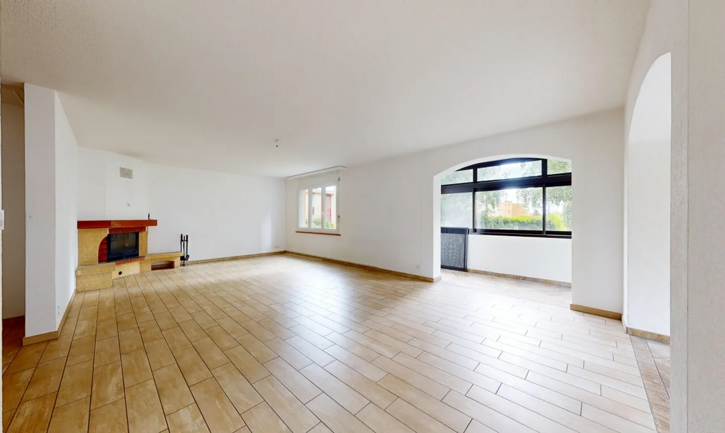 Large 4.5-room apartment on garden level - Photo 9 of 11