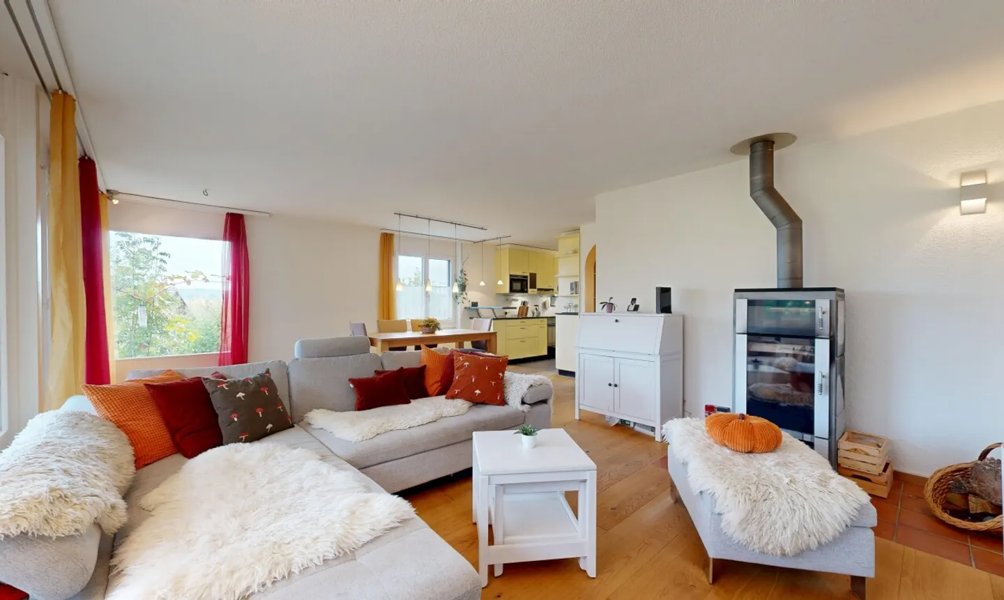 Living with a View and Garden Paradise in Niederscherli - Photo 2 of 11