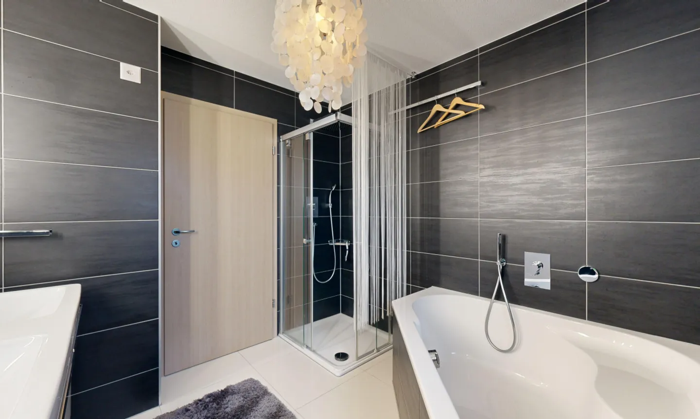 Exceptional Duplex with Terrace - Photo 11 of 13