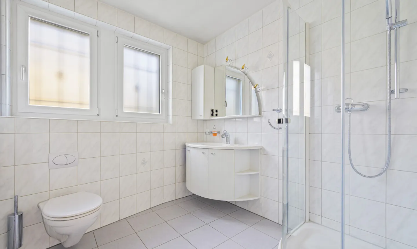 Freistehendes Einfamilienhaus mit Potenzial - Foto 9 von 11